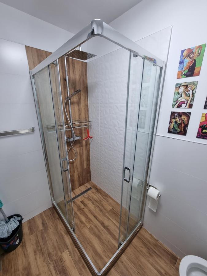 Ultra-Central 1 Bed Apartment, Str Nicolae Iorga Baia Mare Dış mekan fotoğraf